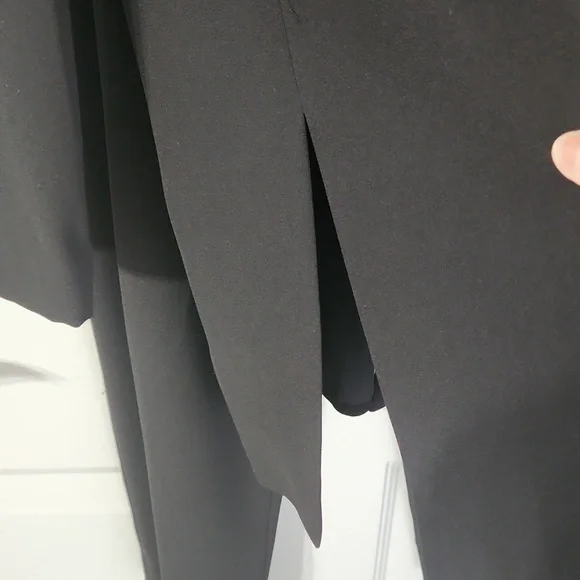 Liz Claiborne, Woman's Sz 12, Sequin Top and Pant set, Black, lined Top$30 - Picture 7 of 13